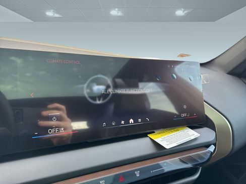 Used 2025 BMW X3 xDrive30i w/ Convenience Package image 31