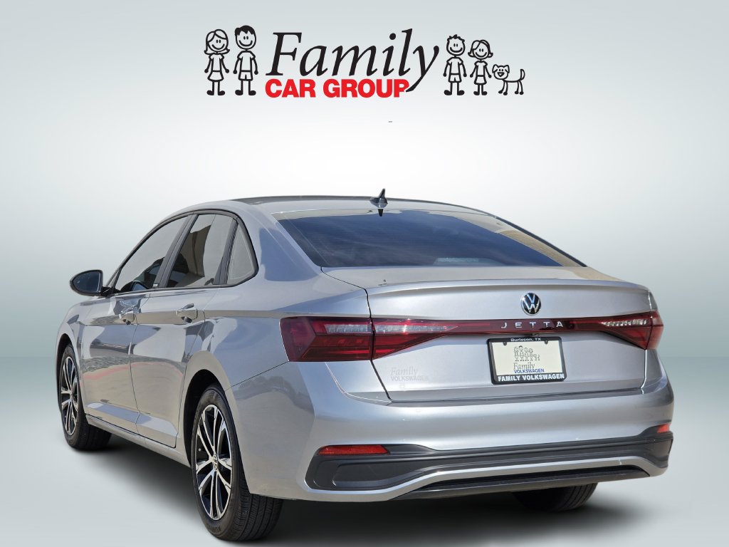 Used 2026 Volkswagen Jetta Sport FWD image 3