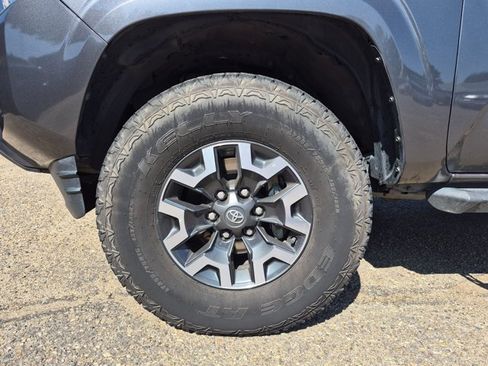 Used 2019 Toyota Tacoma SR w/ SR Convenience Package RWD image 23