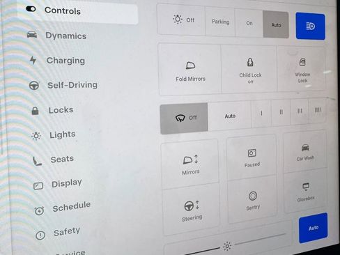 Used 2024 Tesla Model Y Long Range image 29