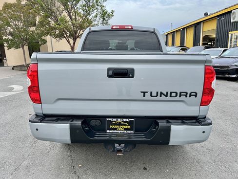 Used 2018 Toyota Tundra SR5 image 6
