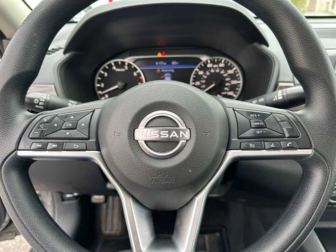 Used 2024 Nissan Altima 2.5 SV image 22