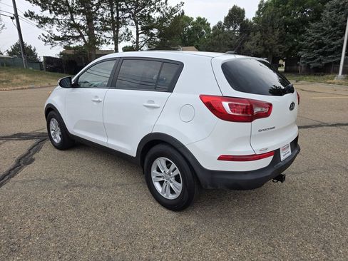 Used 2011 Kia Sportage LX FWD image 3