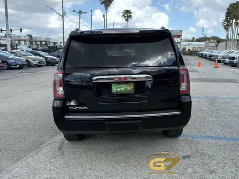 Used 2018 GMC Yukon Denali w/ Open Road Package RWD image 3