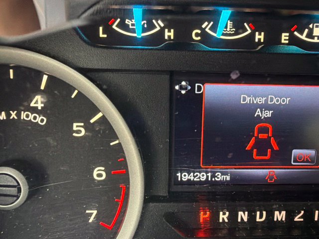 Used 2016 Ford F150 XLT w/ Equipment Group 302A Luxury AWD/4WD image 15