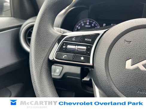 Used 2022 Kia Forte LXS FWD image 12