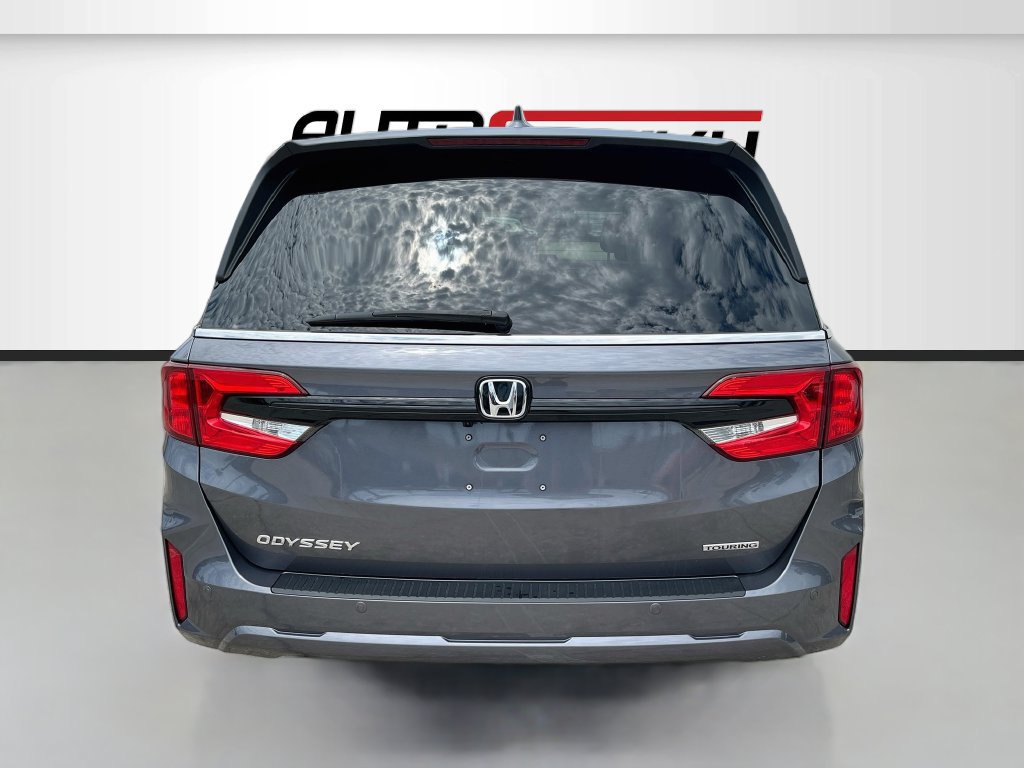 Used 2025 Honda Odyssey Touring image 6