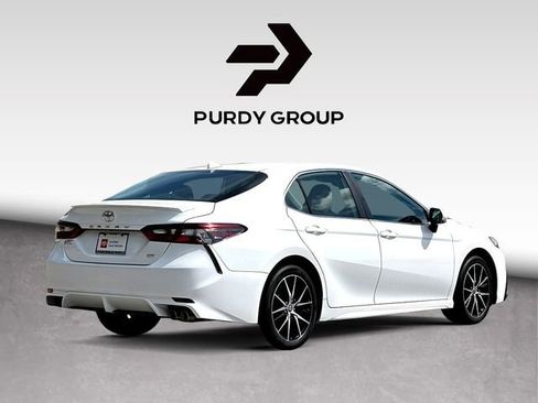 Used 2023 Toyota Camry SE FWD image 8