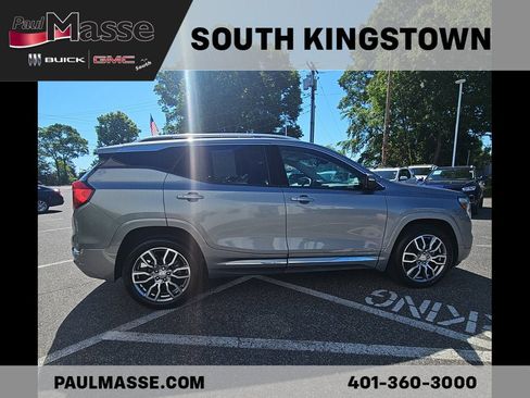Certified 2024 GMC Terrain Denali w/ Denali Premium Package AWD/4WD image 7