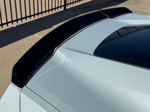 Used 2019 Chevrolet Corvette Stingray Coupe RWD image 9