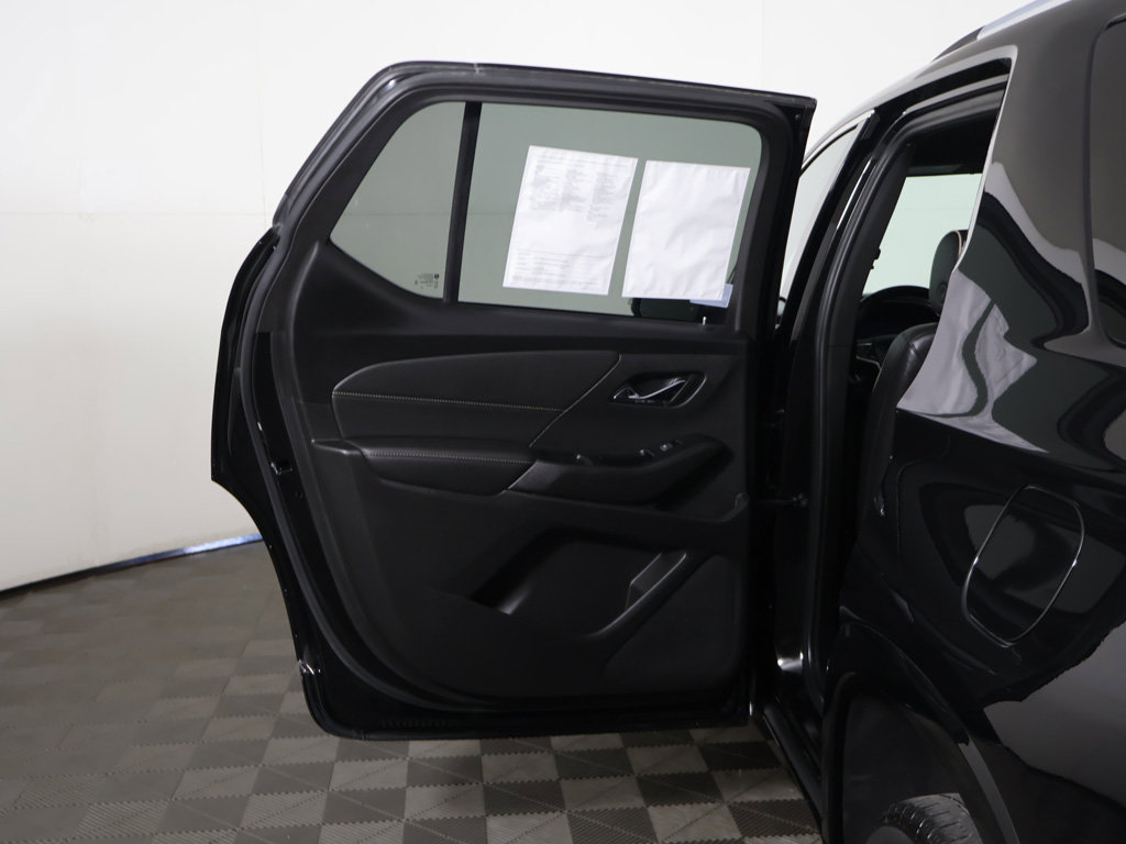 Used 2023 Chevrolet Traverse Premier AWD/4WD image 28