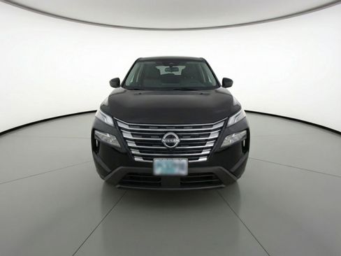 Used 2024 Nissan Rogue SV AWD/4WD image 2
