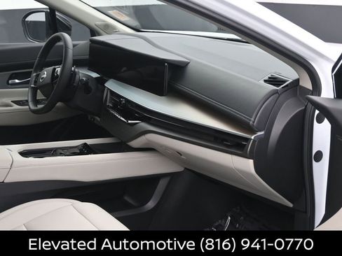 Certified 2025 Nissan Murano SL AWD/4WD image 6