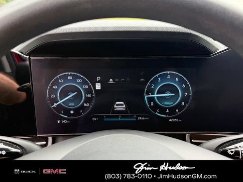 Used 2024 Hyundai Elantra SEL FWD image 22