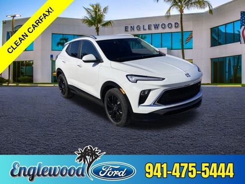 Used 2024 Buick Encore GX Sport Touring image 1