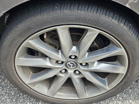 Used 2018 MAZDA MAZDA3 Grand Touring FWD image 6