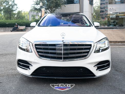 Used 2018 Mercedes-Benz S 560 4MATIC Sedan w/ AMG Line Exterior image 2