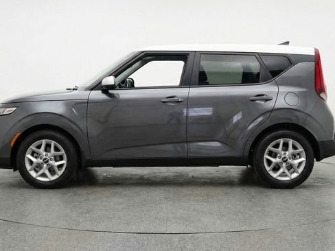 Used 2025 Kia Soul LX w/ LX Technology Package image 5