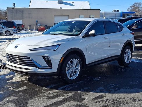 New 2026 Buick Envista Preferred w/ Advanced Safety Package image 2