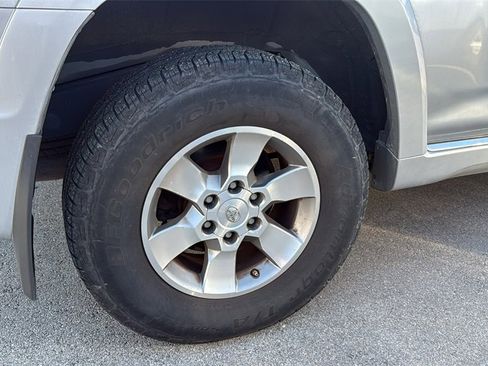 Used 2013 Toyota 4Runner SR5 image 9