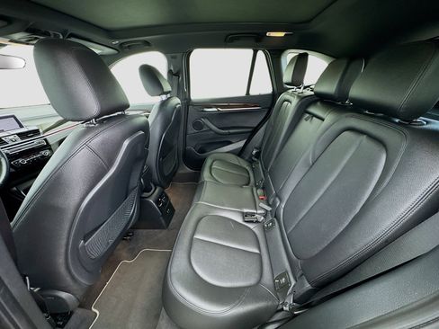 Used 2021 BMW X1 xDrive28i w/ Convenience Package image 16