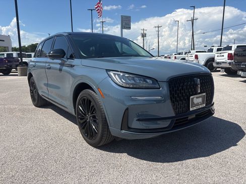 Used 2023 Lincoln Corsair FWD w/ Equipment Group 101A image 8