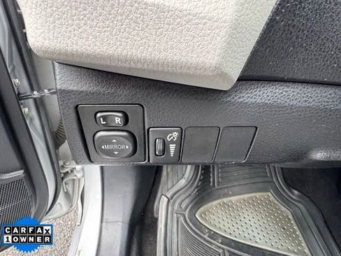 Used 2014 Toyota Corolla LE FWD image 15