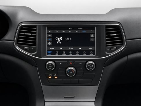 Used 2021 Jeep Grand Cherokee Laredo X AWD/4WD image 16