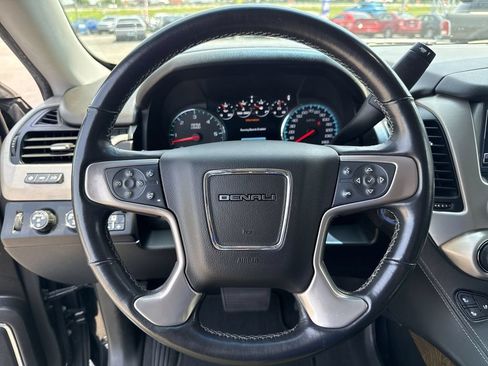 Used 2020 GMC Yukon Denali w/ Denali Ultimate Package AWD/4WD image 18