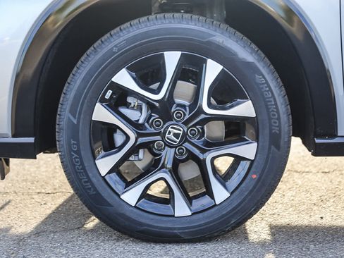 New 2026 Honda HR-V EX-L image 10