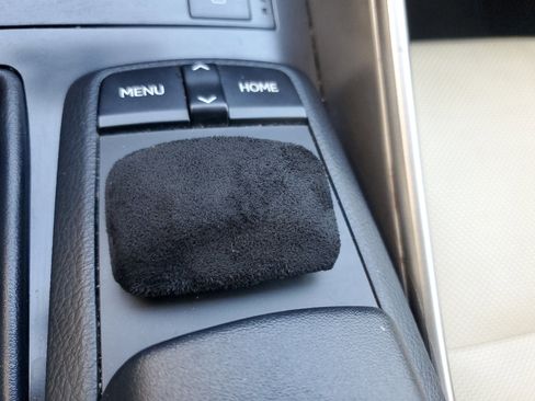 Used 2014 Lexus IS 350 w/ Navigation Package image 31