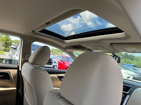 Used 2018 Nissan Altima 2.5 SV w/ 2.5 SV Technology Package FWD image 29