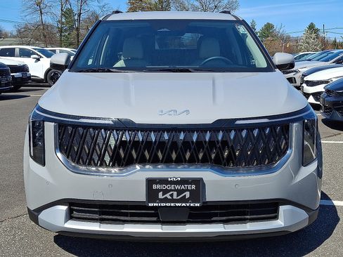 New 2026 Kia Carnival EX FWD image 2