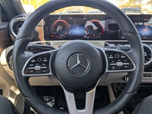 Used 2020 Mercedes-Benz A 220 4MATIC image 28