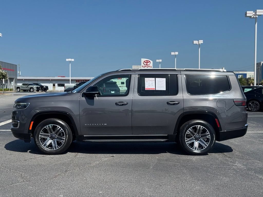 Used 2024 Jeep Wagoneer Series II w/ Flexible Seating Group RWD image 8