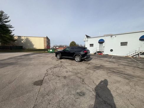 Used 2025 Toyota RAV4 LE image 15