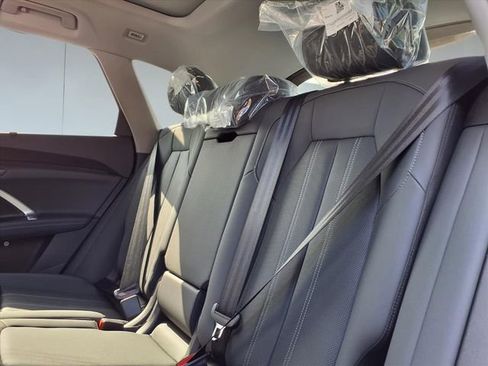 New 2025 Audi Q5 Premium Plus image 6