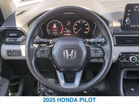 Certified 2025 Honda Pilot EX-L image 15