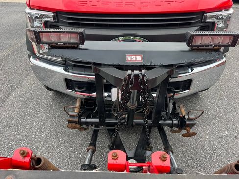 Used 2019 Ford F550 4x4 Regular Cab Super Duty image 54