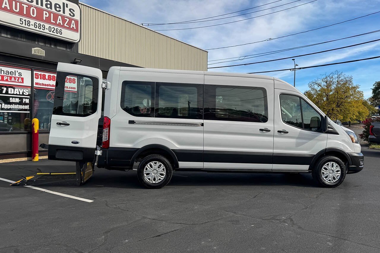 Used 2023 Ford E-Transit Medium Roof RWD image 3