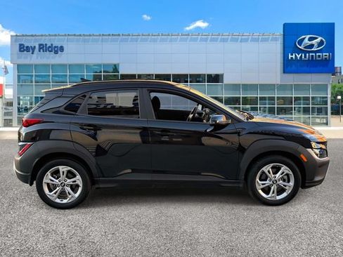 Used 2023 Hyundai Kona SEL AWD/4WD image 2