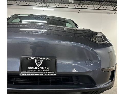 Used 2022 Tesla Model Y Long Range AWD/4WD image 5