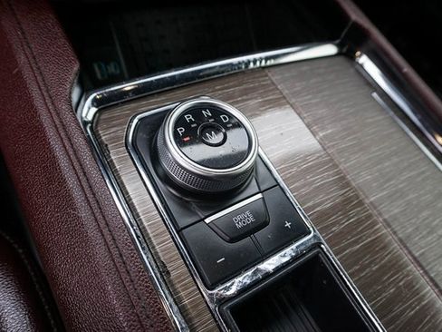 Used 2022 Ford Expedition Max Limited image 22