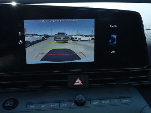 New 2026 Hyundai Elantra Limited FWD image 6