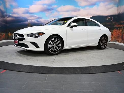 Used 2023 Mercedes-Benz CLA 250 image 3