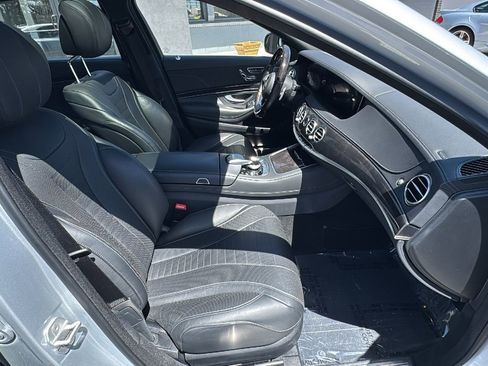 Used 2018 Mercedes-Benz S 560 4MATIC Sedan image 22