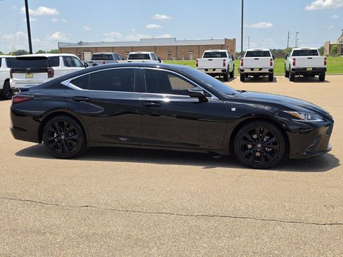 Used 2022 Lexus ES 350 F Sport w/ Accessory Package 2 FWD image 4