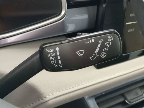 New 2025 Volkswagen Taos SEL image 26