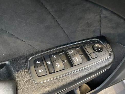 Used 2021 Dodge Charger SRT Hellcat RWD image 18