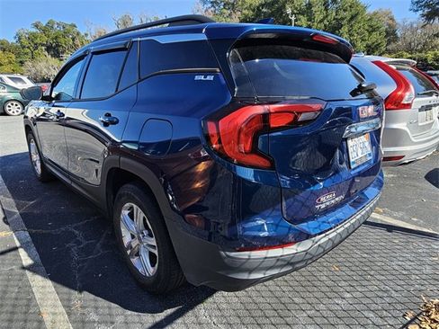 Used 2020 GMC Terrain SLE w/ Driver Convenience Package image 8